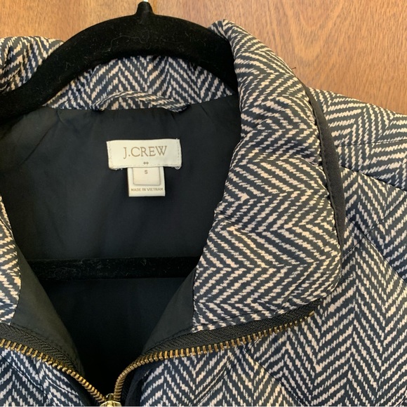 JCrew puffer vest - Picture 3 of 3
